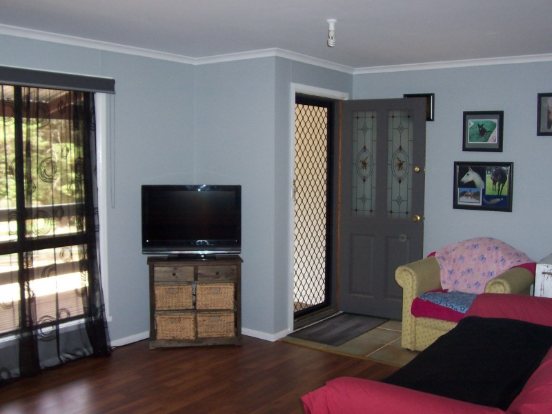 96 Main Street, Mount Egerton VIC 3352