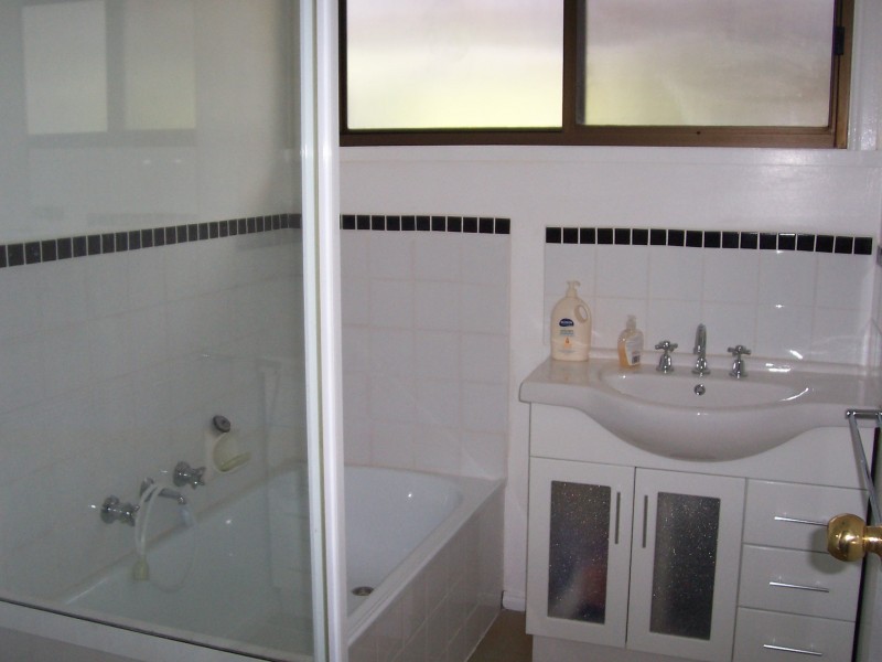 96 Main Street, Mount Egerton VIC 3352