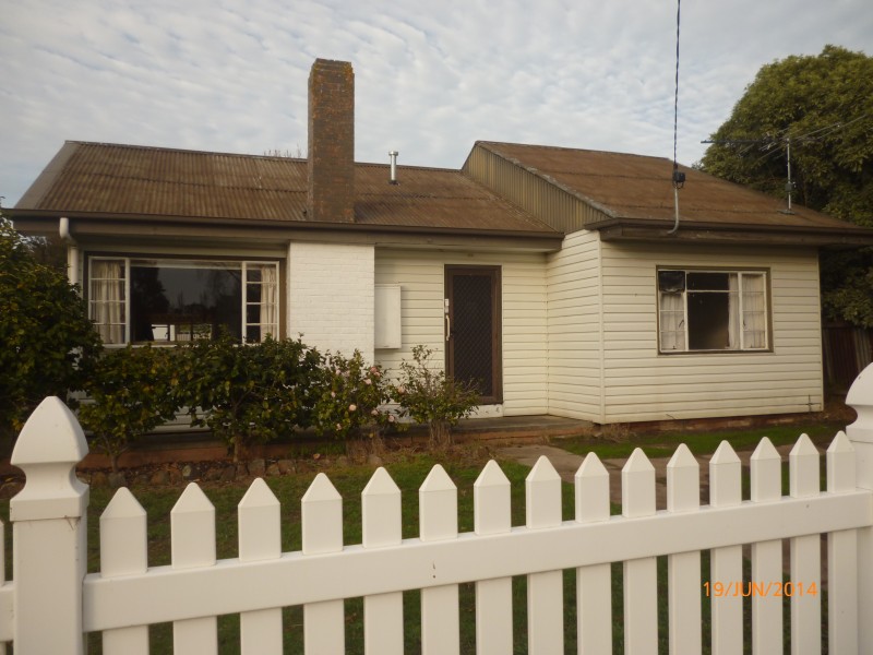 43 Edols Street, Ballan VIC 3342