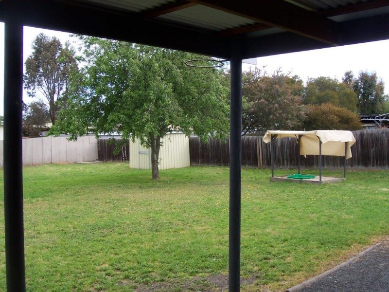 15 Steiglitz Street, Ballan VIC 3342