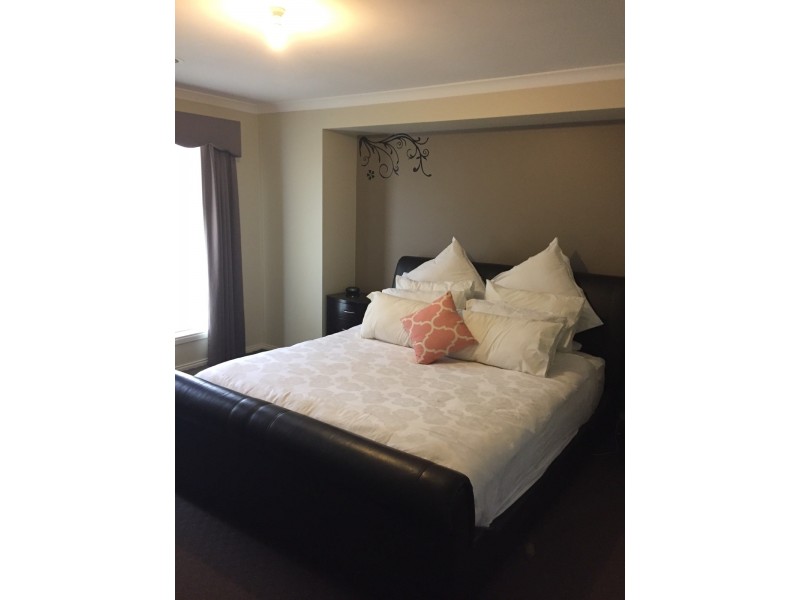 7 Walsh Street, Ballan VIC 3342