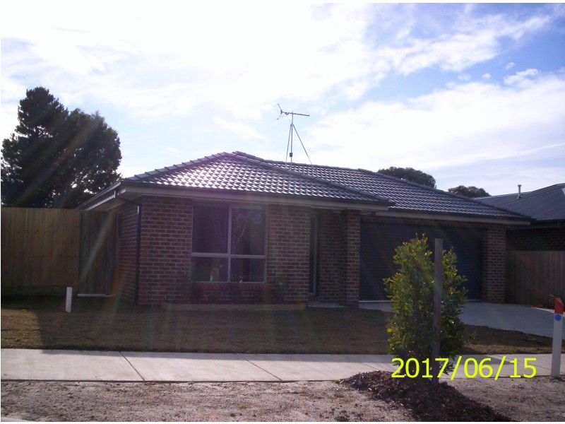 1 Creek Court, Ballan VIC 3342
