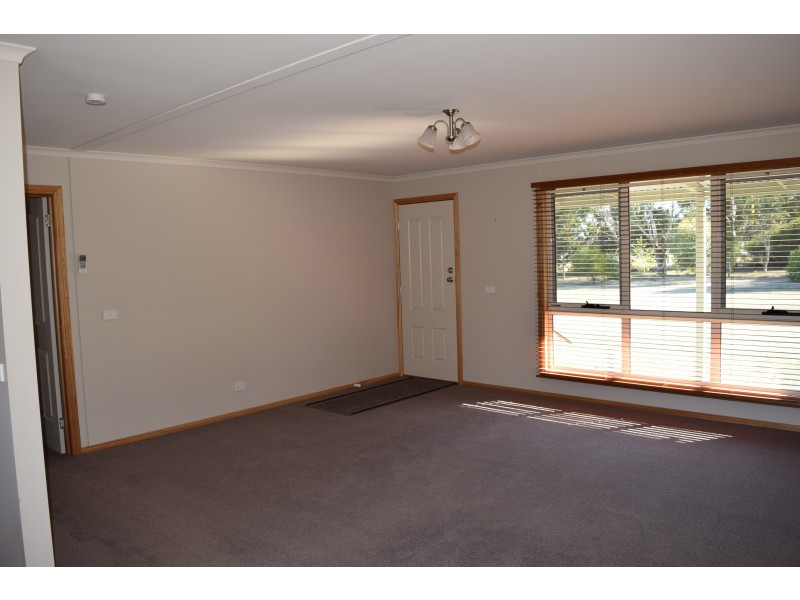 5498 Geelong- Ballan Road, Ballan VIC 3342