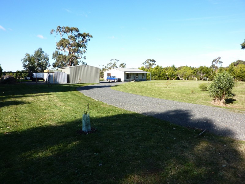 5498 Geelong- Ballan Road, Ballan VIC 3342