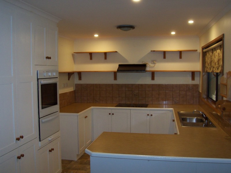 4 Tennyson Street, Gordon VIC 3345