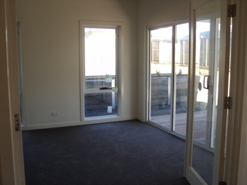 73 Main Street, Gordon VIC 3345