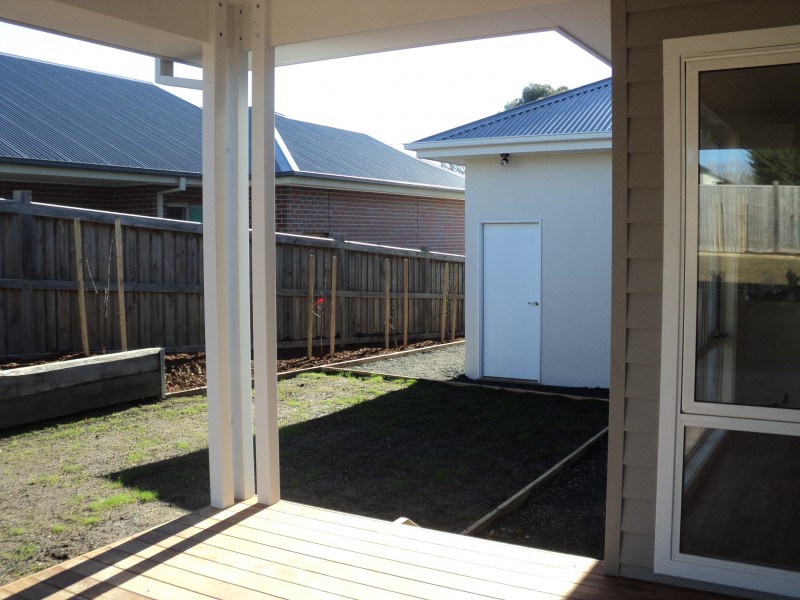 73 Main Street, Gordon VIC 3345