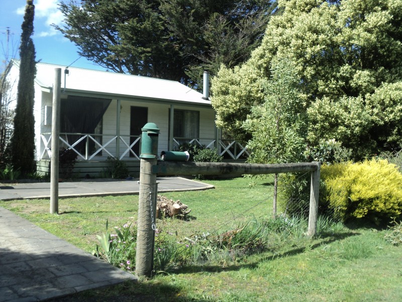 8 Jopling Street, Ballan VIC 3342