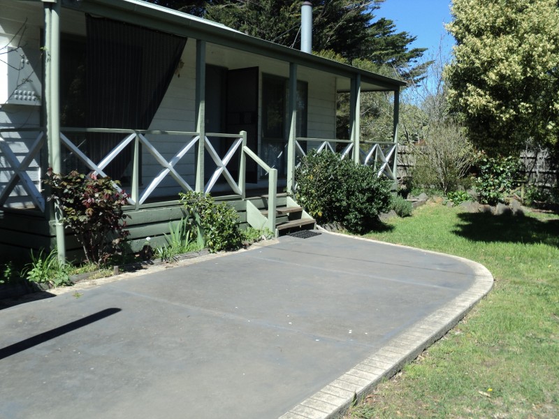 8 Jopling Street, Ballan VIC 3342