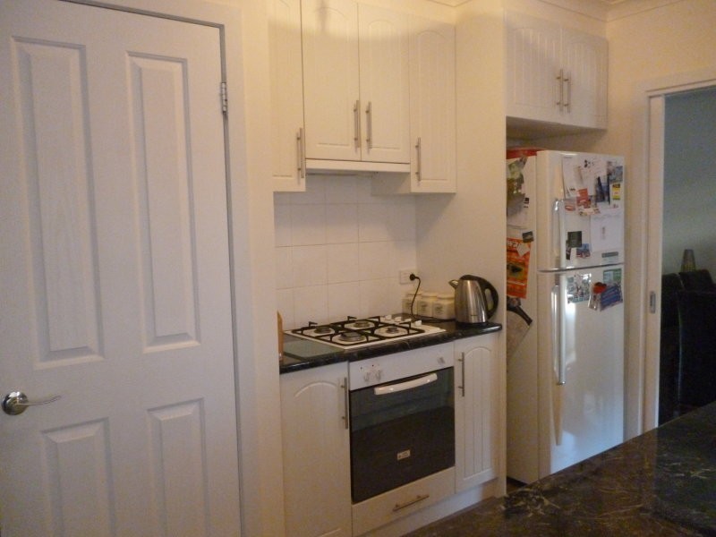 11 Spencer Road, Ballan VIC 3342