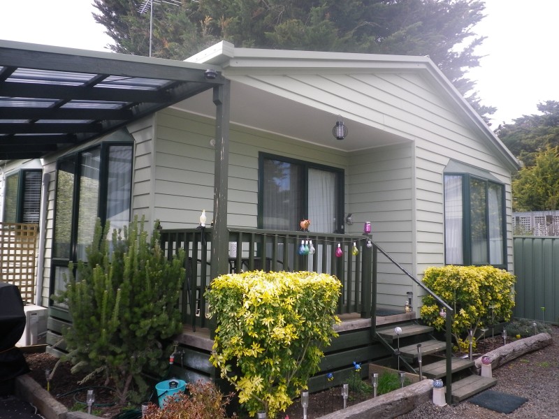 B/16 Lay Street, Ballan VIC 3342