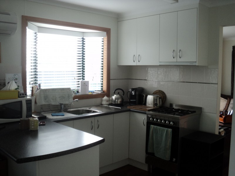 B/16 Lay Street, Ballan VIC 3342