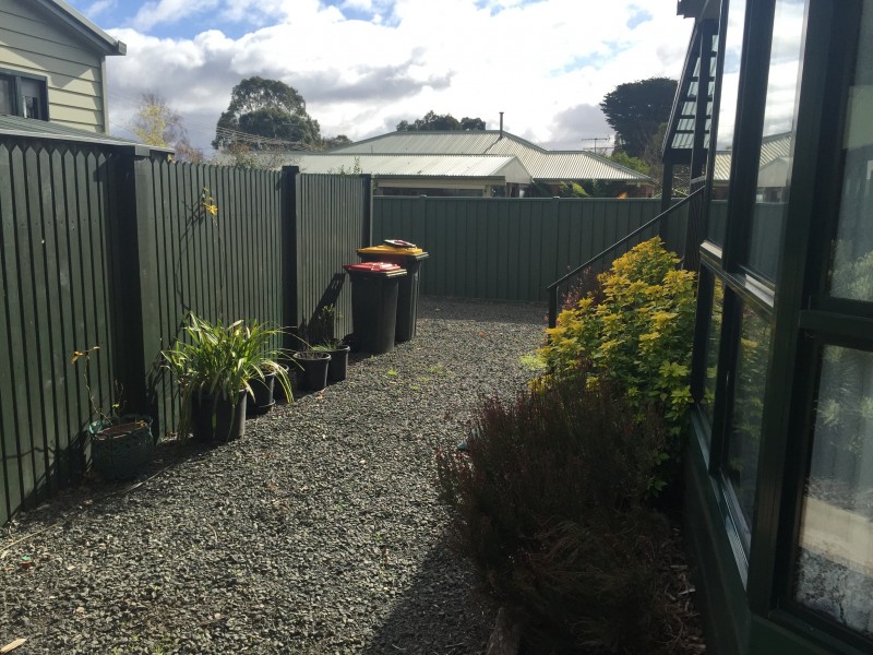 B/16 Lay Street, Ballan VIC 3342