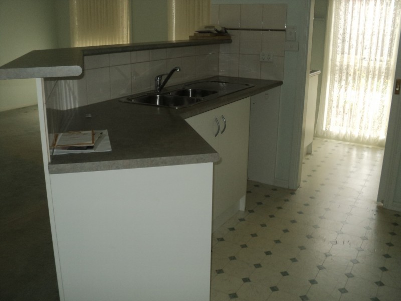 8/28 Fisken Street, Ballan VIC 3342