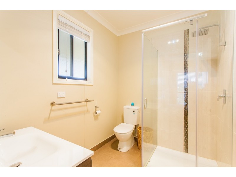 13 Spencer Road, Ballan VIC 3342