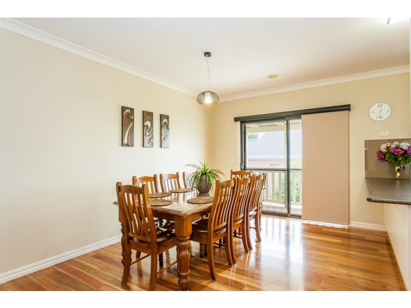 13 Spencer Road, Ballan VIC 3342