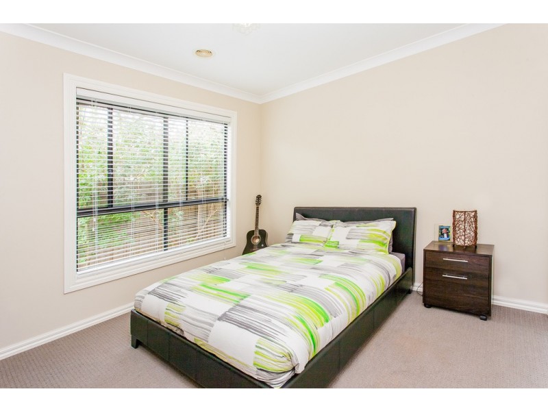 13 Spencer Road, Ballan VIC 3342