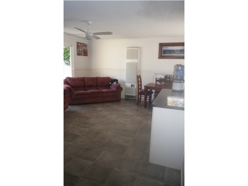 15 Steiglitz Street, Ballan VIC 3342