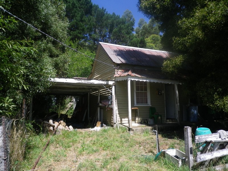 10 Mechanics Lane, Barrys Reef VIC 3458