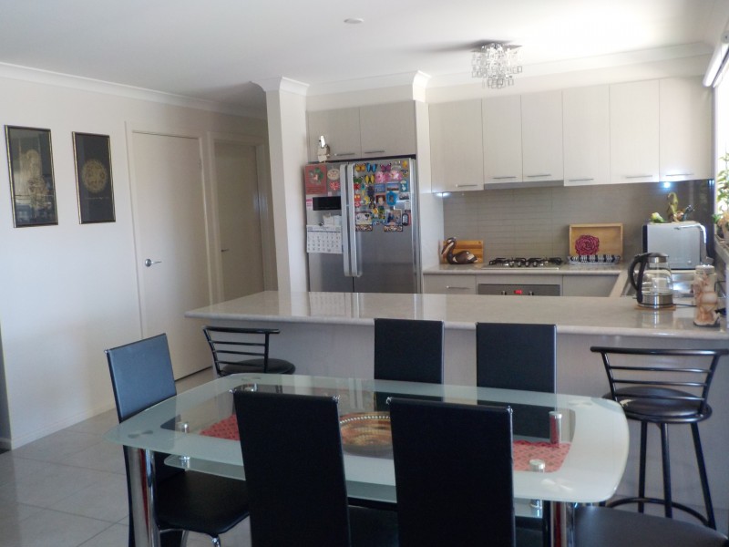 19 Central Park Court, Ballan VIC 3342