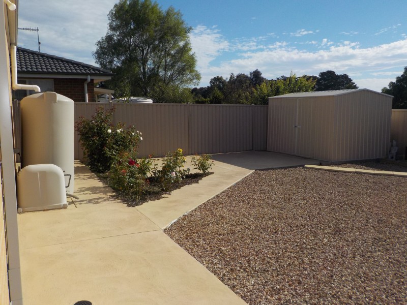 19 Central Park Court, Ballan VIC 3342