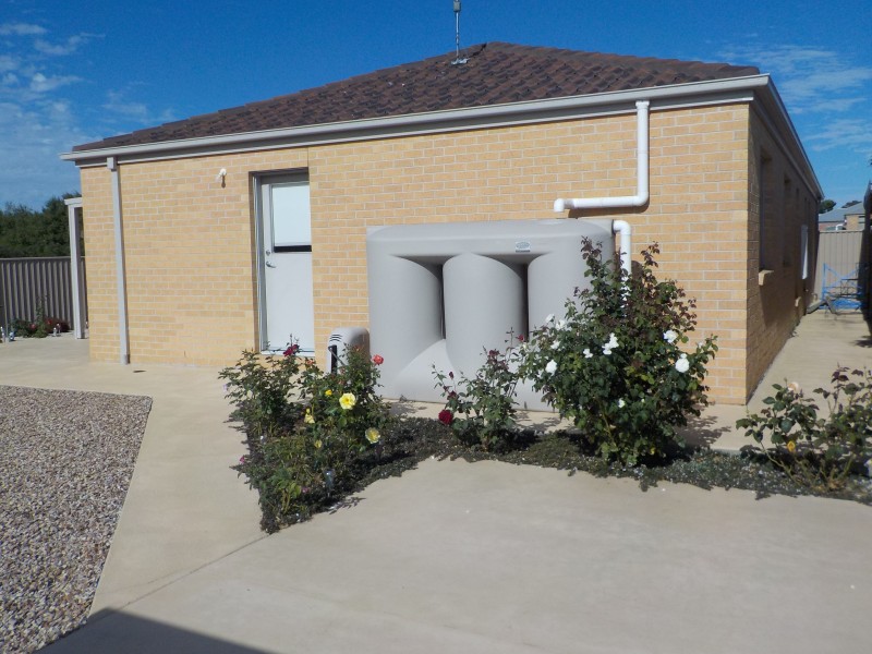 19 Central Park Court, Ballan VIC 3342