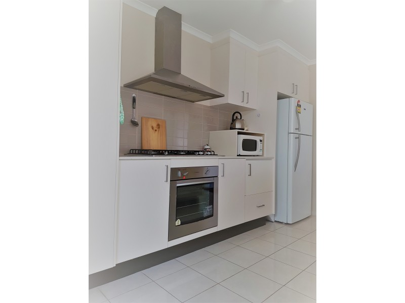 6/397  Old Melbourne Road, Ballan VIC 3342