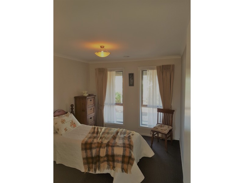 6/397  Old Melbourne Road, Ballan VIC 3342