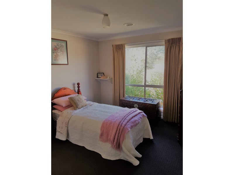 6/397  Old Melbourne Road, Ballan VIC 3342