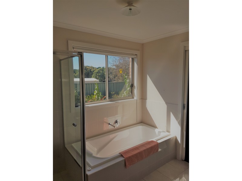 6/397  Old Melbourne Road, Ballan VIC 3342