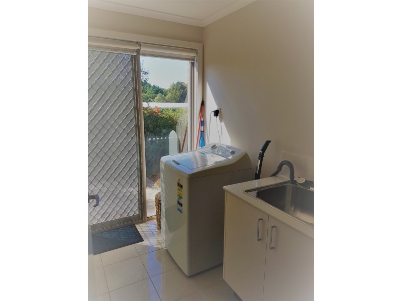 6/397  Old Melbourne Road, Ballan VIC 3342