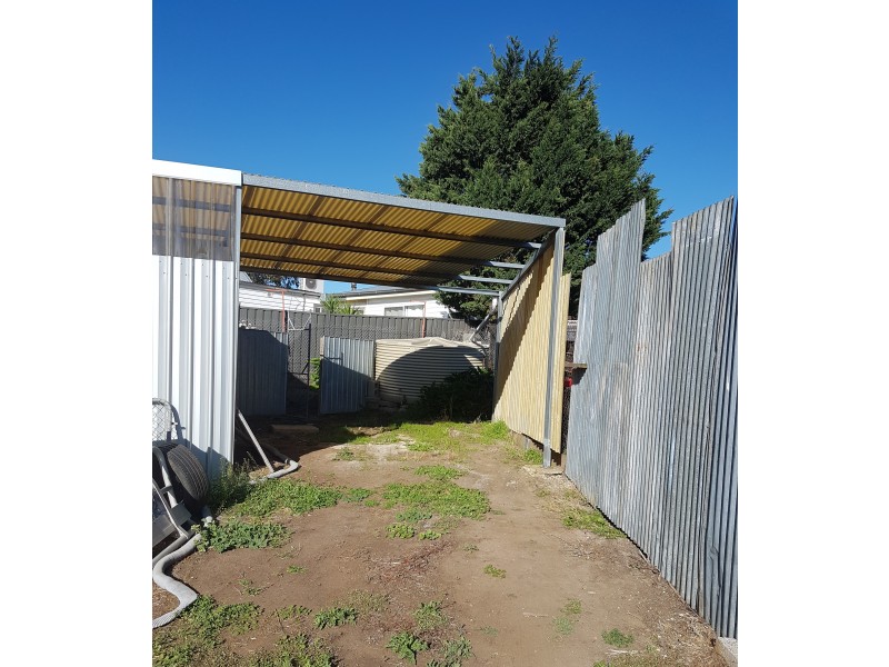 19 Main Street, Myrniong VIC 3341