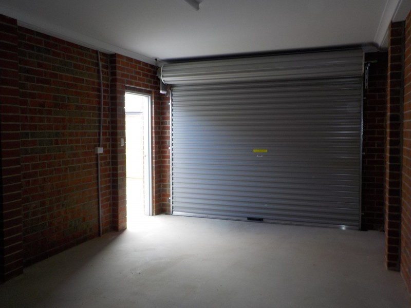 1/2 Central Park Court, Ballan VIC 3342