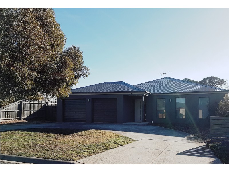 6 Moorabool Drive, Ballan VIC 3342