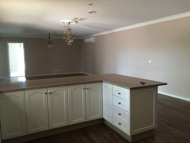 2 Sunline Court, Ballan VIC 3342