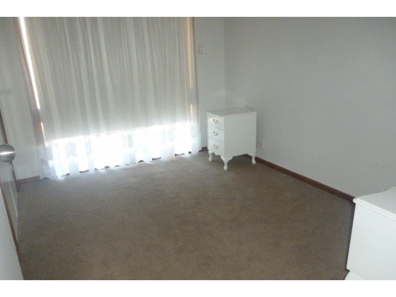 8 Stead Street, Ballan VIC 3342