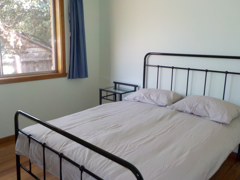 17 STEAD STREET, Ballan VIC 3342