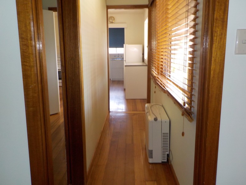 17 STEAD STREET, Ballan VIC 3342