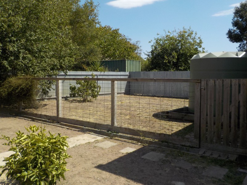 17 STEAD STREET, Ballan VIC 3342