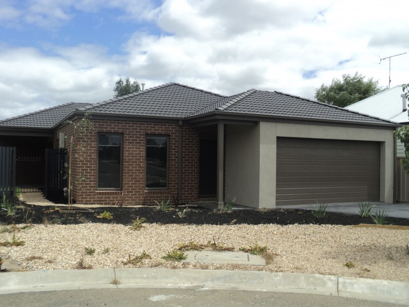 11 Central Park Court, Ballan VIC 3342