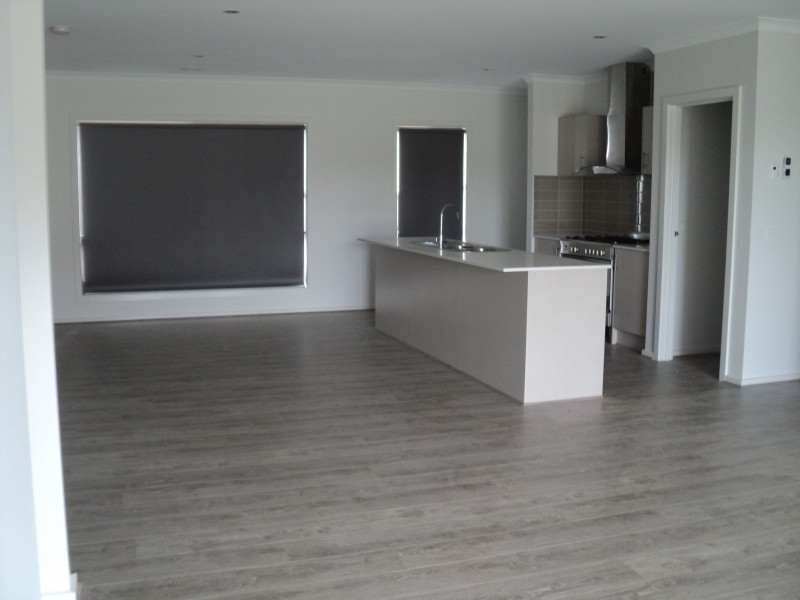 11 Central Park Court, Ballan VIC 3342