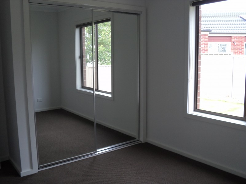 11 Central Park Court, Ballan VIC 3342