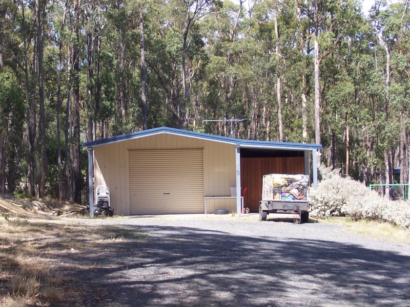 5 Acacia Avenue, Dales Creek VIC 3341