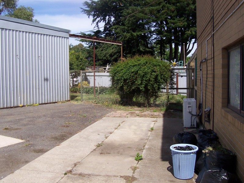 75 Edols Street, Ballan VIC 3342