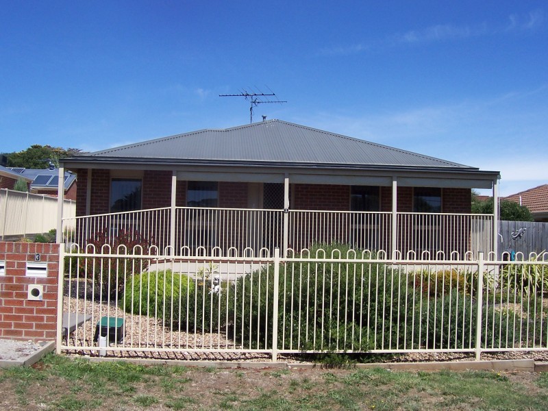 1/27 Roch Court, Ballan VIC 3342
