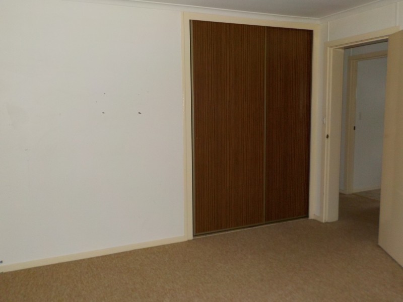 33 Edols Street, Ballan VIC 3342