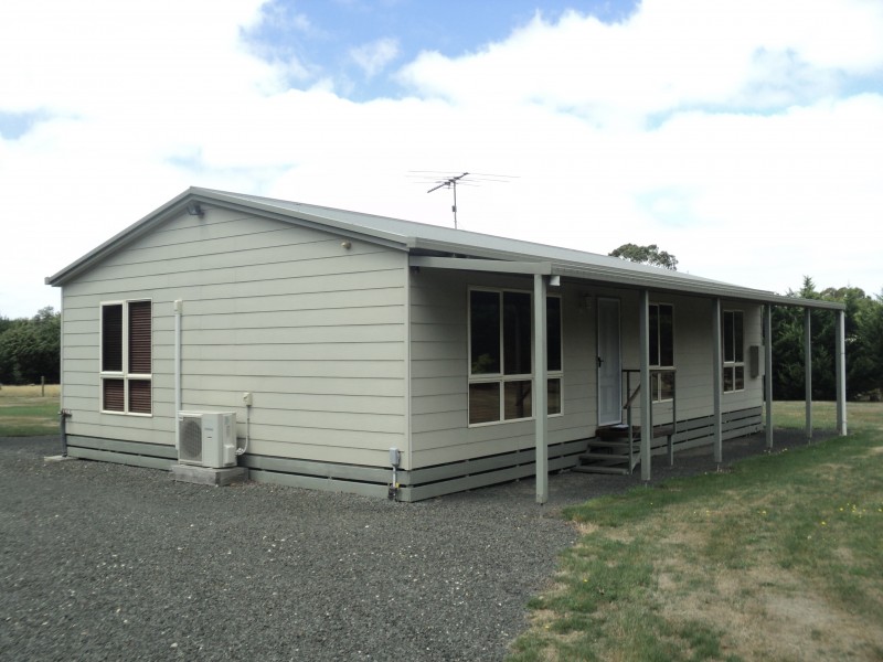 5498 Geelong- Ballan Road, Ballan VIC 3342