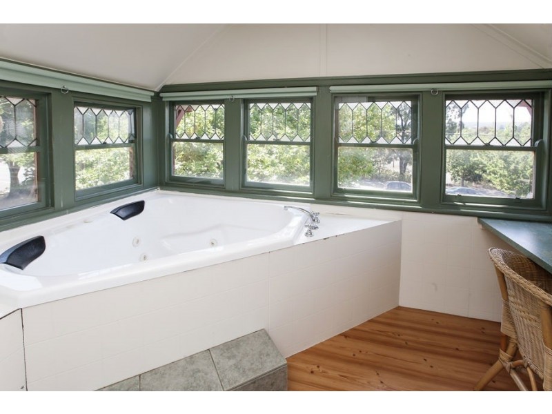 225 Lydiard Street North, Soldiers Hill VIC 3350