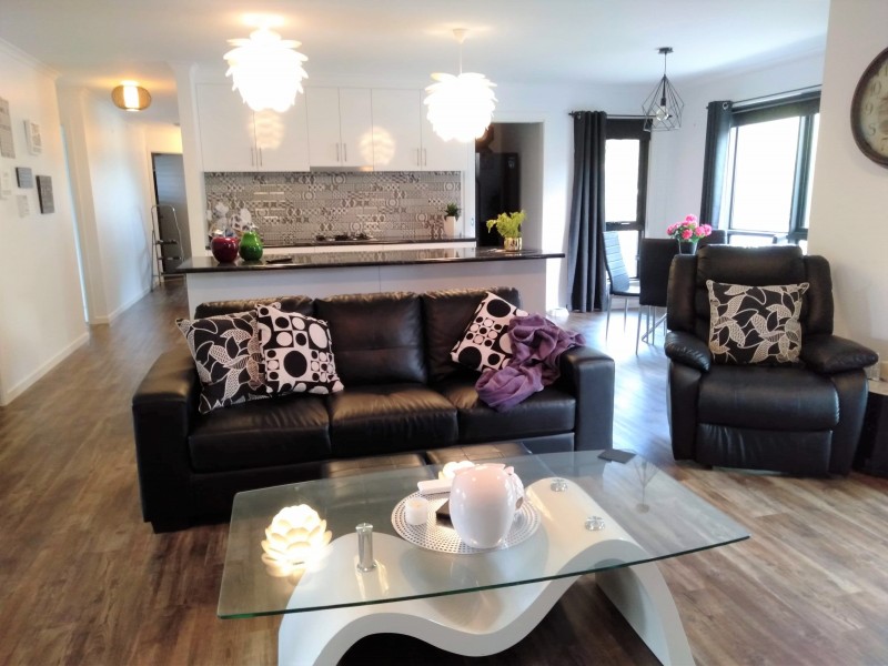 50 Urquhart Street, Gordon VIC 3345