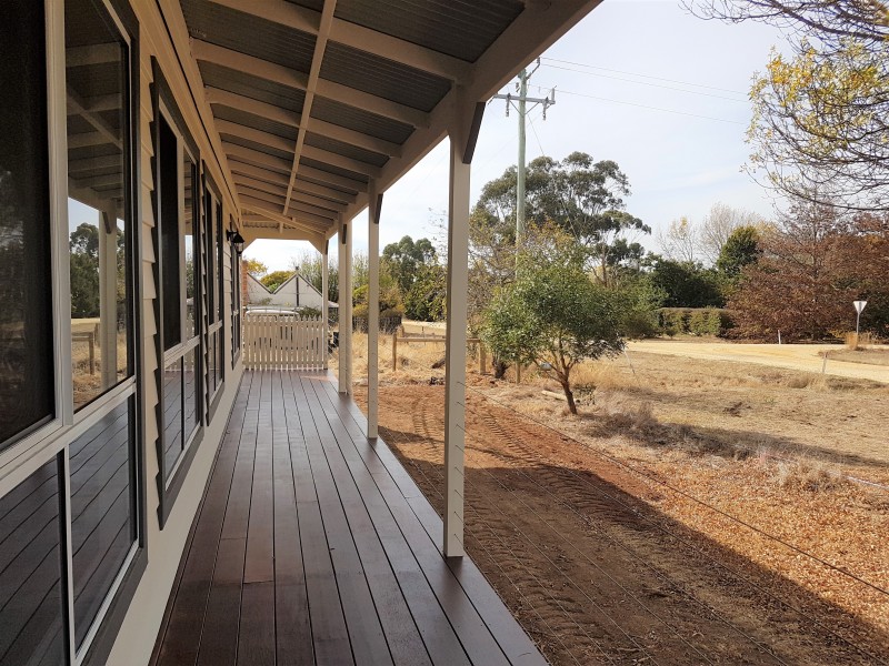 16 Mostyn Street, Glenlyon VIC 3461